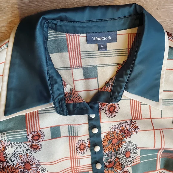 Modcloth Twice The Delight Silky Cream+Orange+Green Buttondown Blouse - Picture 4 of 8